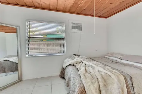 329 SE 3rd Avenue Delray Beach FL 33483
