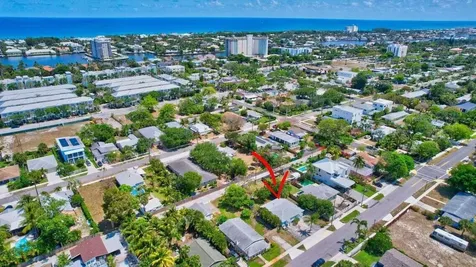 329 SE 3rd Avenue Delray Beach FL 33483