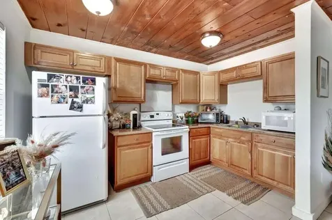329 SE 3rd Avenue Delray Beach FL 33483
