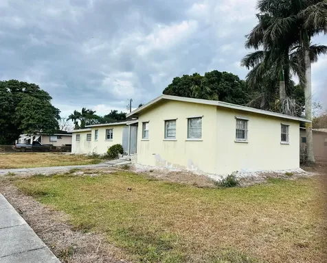 779 Barack Obama Boulevard Pahokee FL 33476
