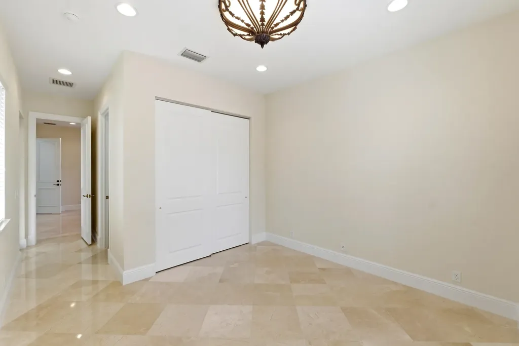 8289 Emerald Avenue Parkland FL 33076