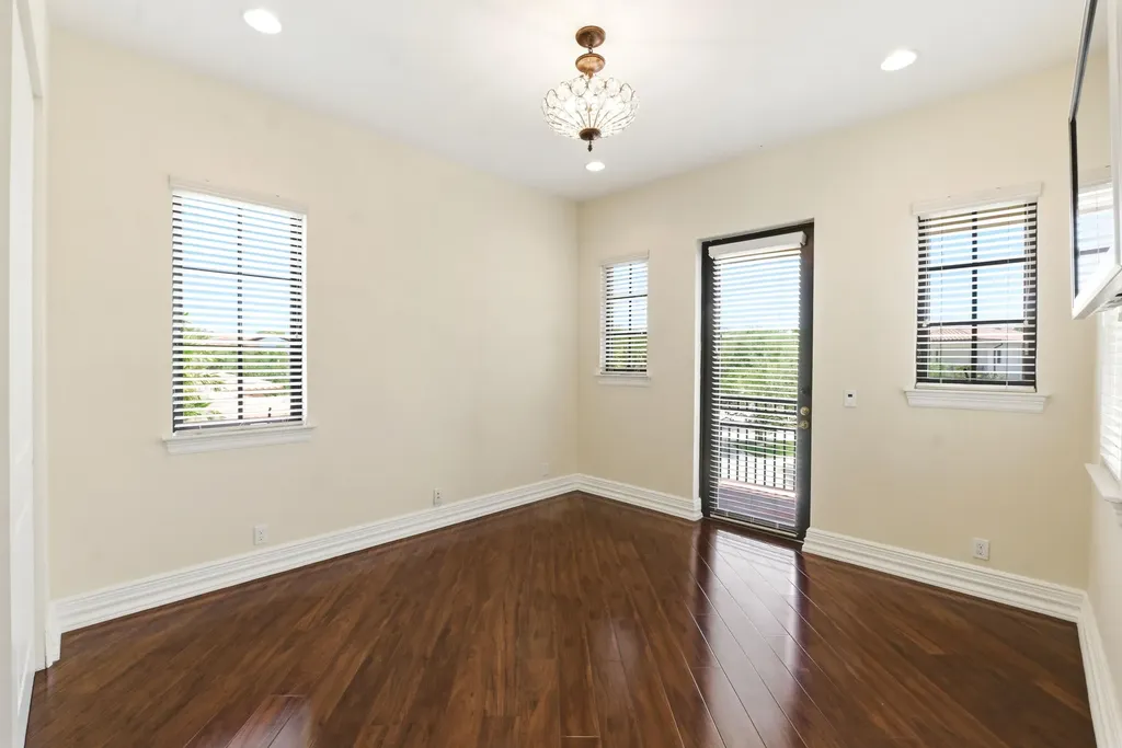 8289 Emerald Avenue Parkland FL 33076