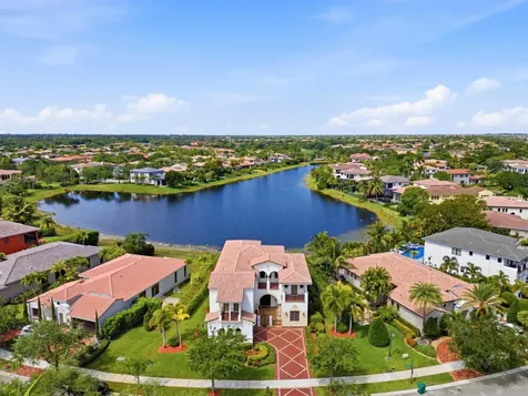 8289 Emerald Avenue Parkland FL 33076