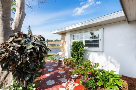 1234 S Lakes End Drive Fort Pierce FL 34982