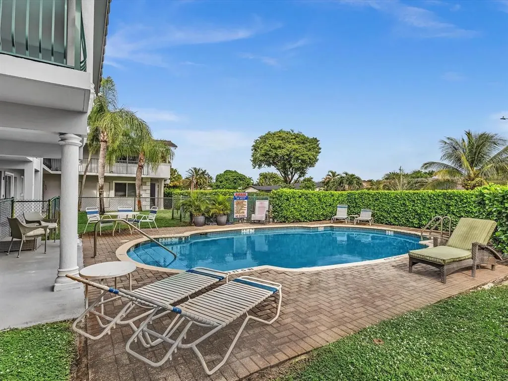 4001 NE 21st Avenue Fort Lauderdale FL 33308