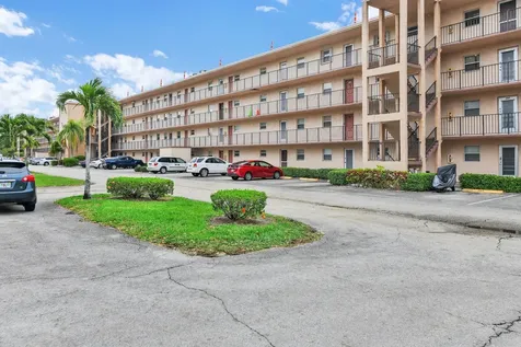711 Lori Drive Palm Springs FL 33461