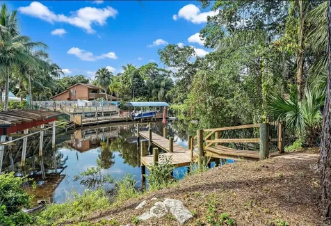 522 SW Timber Trail Stuart FL 34997