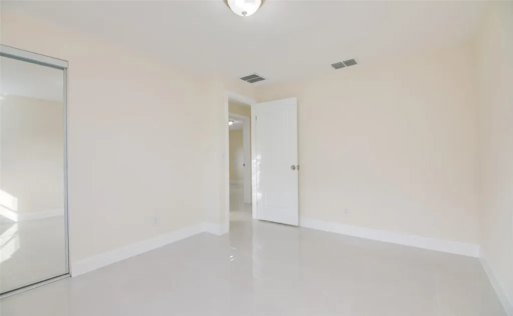 3105 18th Street Vero Beach FL 32960