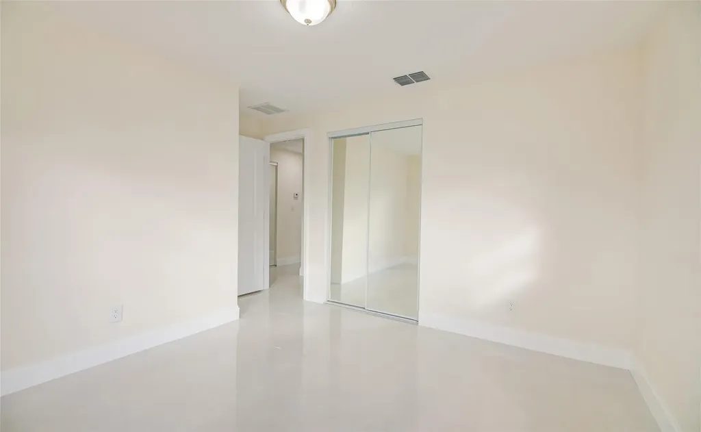 3105 18th Street Vero Beach FL 32960