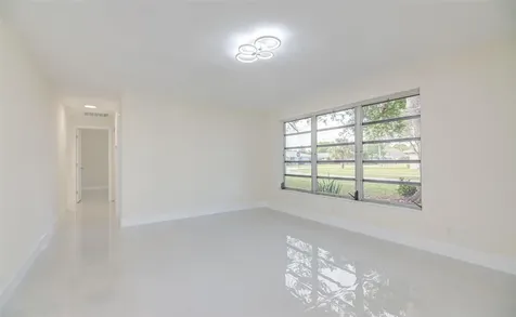 3105 18th Street Vero Beach FL 32960