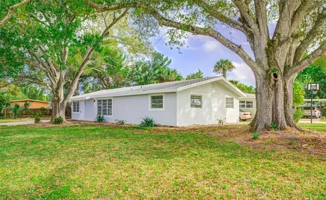 3105 18th Street Vero Beach FL 32960
