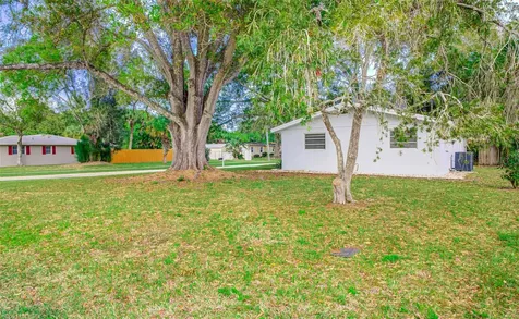 3105 18th Street Vero Beach FL 32960