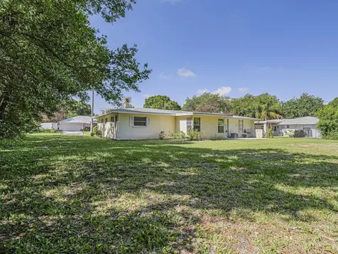 2616 15th Street Vero Beach FL 32960