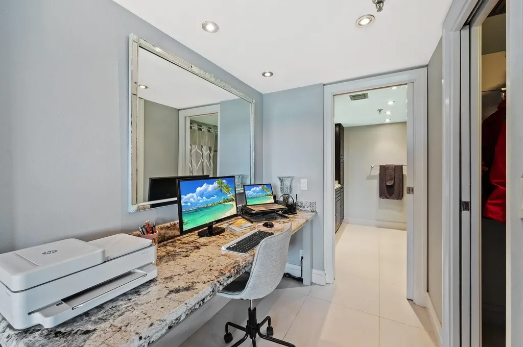 2300 NE 33rd Avenue Fort Lauderdale FL 33305
