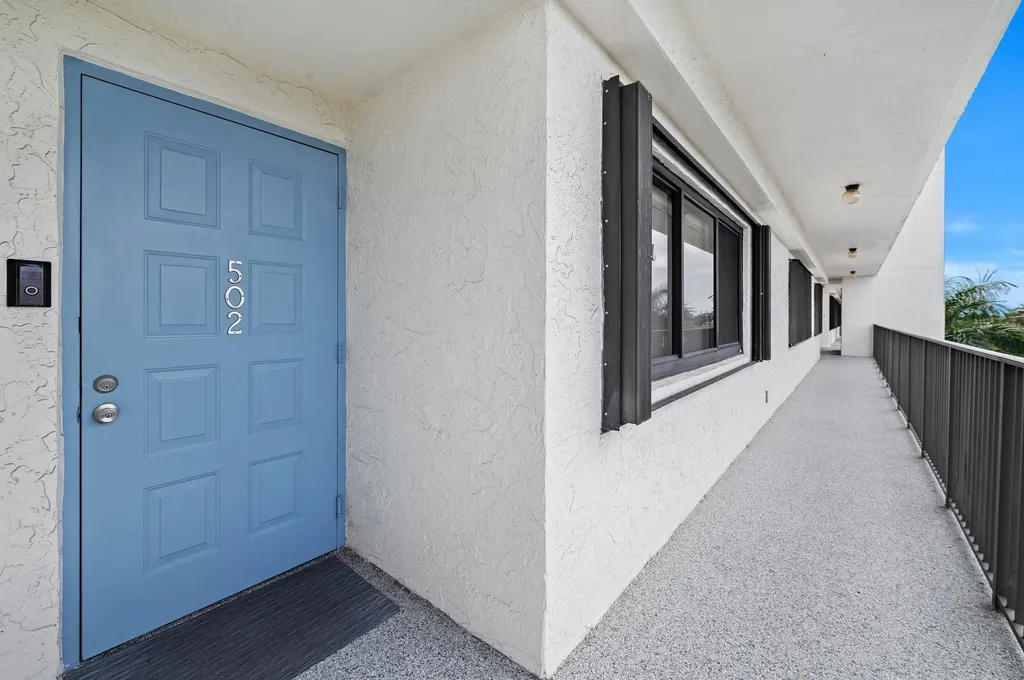 2300 NE 33rd Avenue Fort Lauderdale FL 33305