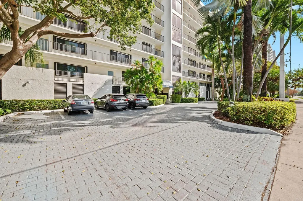 2300 NE 33rd Avenue Fort Lauderdale FL 33305