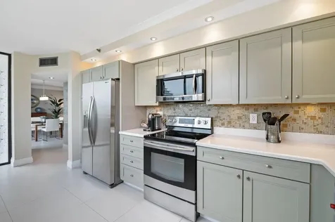 2300 NE 33rd Avenue Fort Lauderdale FL 33305