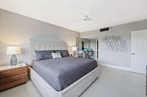 2300 NE 33rd Avenue Fort Lauderdale FL 33305