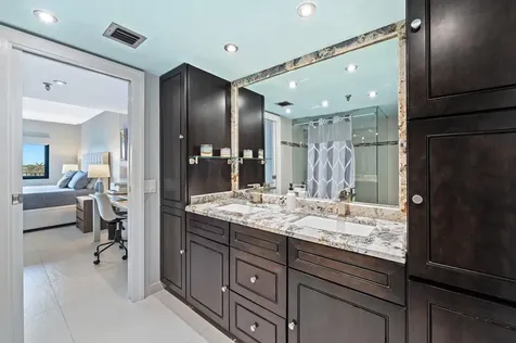 2300 NE 33rd Avenue Fort Lauderdale FL 33305