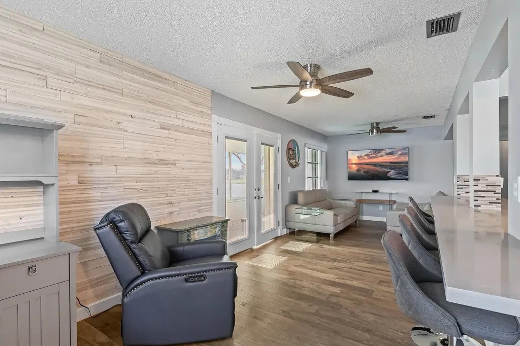 1124 NW 90th Way Plantation FL 33322