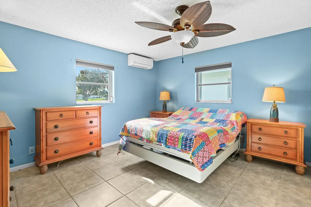 1124 NW 90th Way Plantation FL 33322