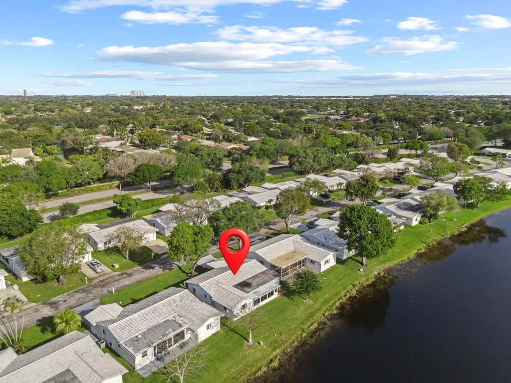 1124 NW 90th Way Plantation FL 33322