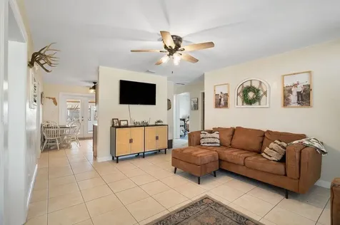 2514 SE Washington Street Stuart FL 34997