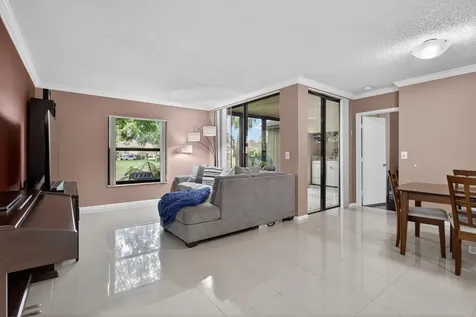 4483 Carambola Circle S Coconut Creek FL 33066