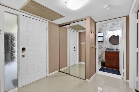 4483 Carambola Circle S Coconut Creek FL 33066
