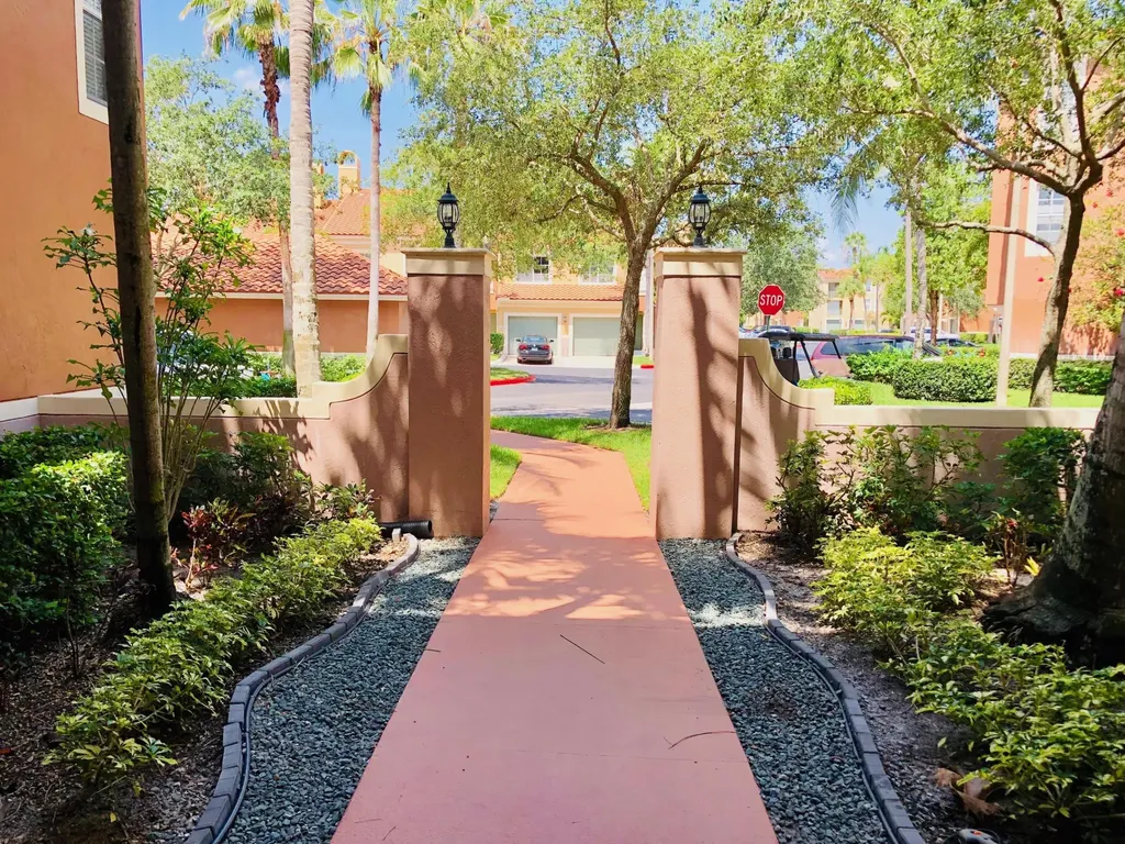 11750 St Andrews Place Wellington FL 33414