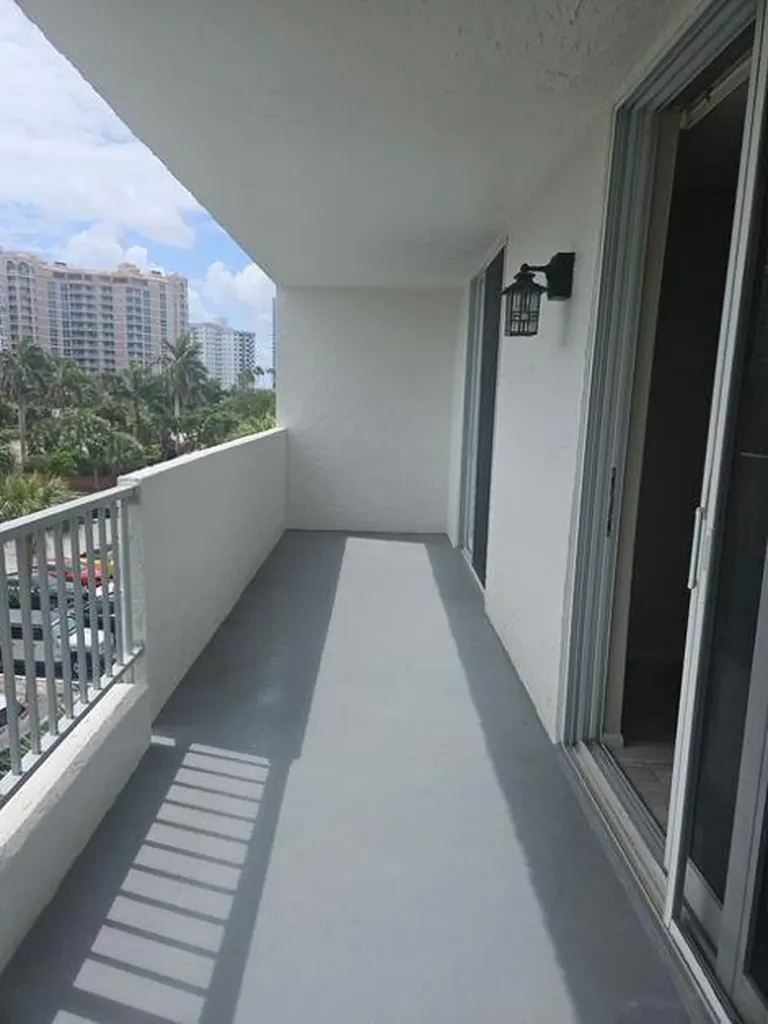 1421 S Ocean Boulevard Pompano Beach FL 33062