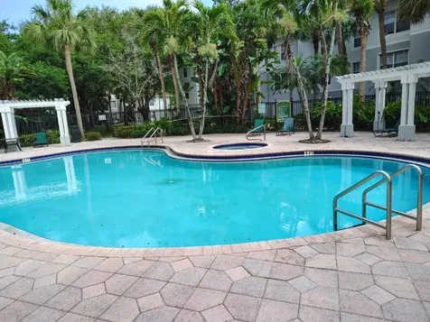 5048 Lantana Road Lake Worth FL 33463