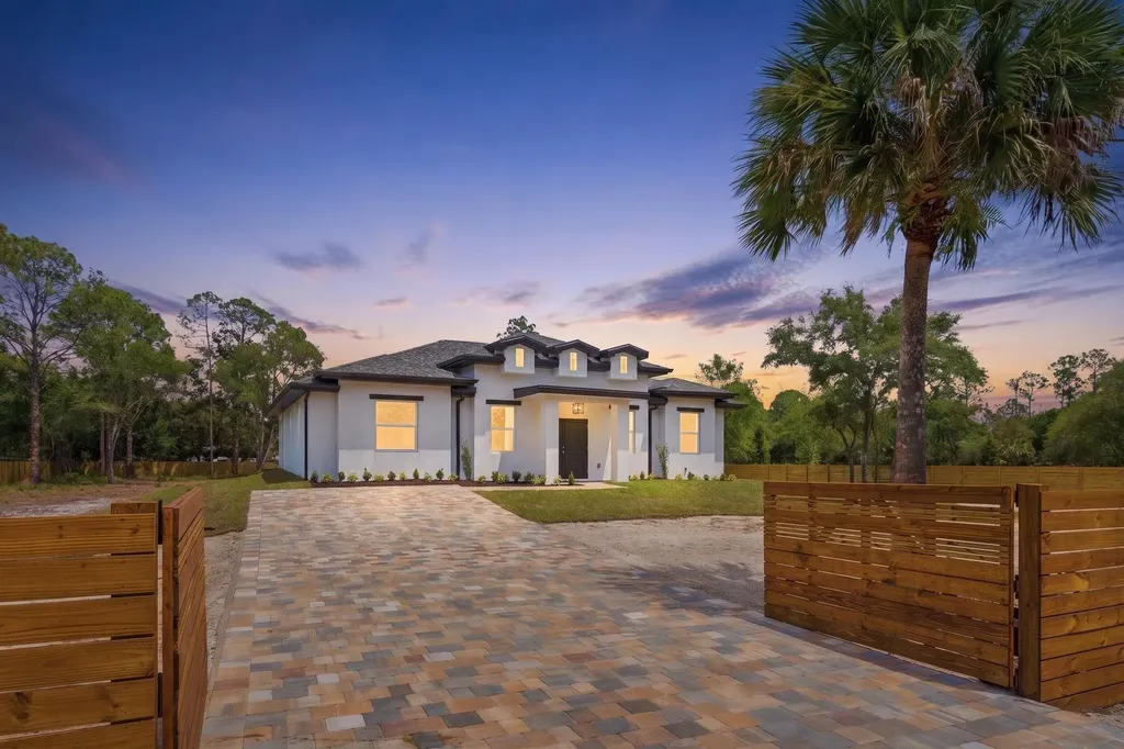 335 S Datil Street Clewiston FL 33440