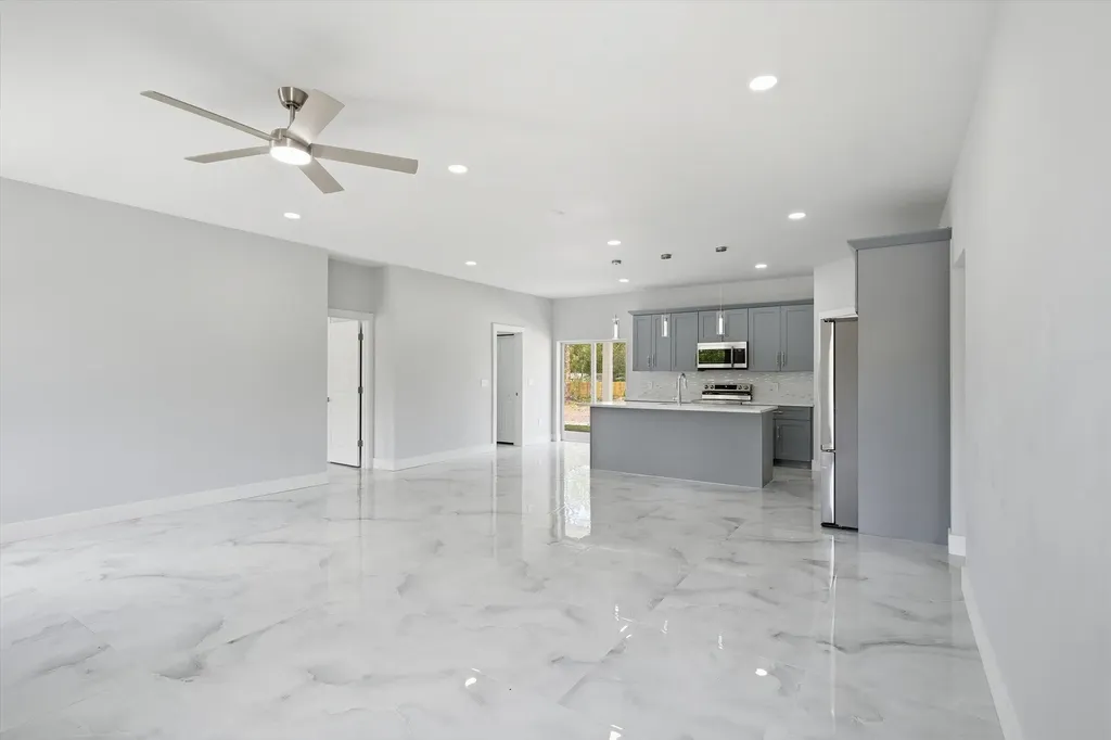 335 S Datil Street Clewiston FL 33440