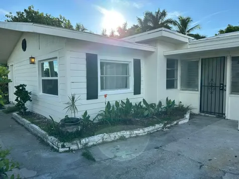 84 E North Shore Avenue North Fort Myers FL 33917