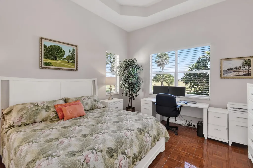 332 NW Stratford Lane Port St Lucie FL 34983