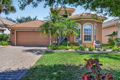 332 NW Stratford Lane Port St Lucie FL 34983