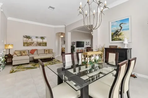 332 NW Stratford Lane Port St Lucie FL 34983