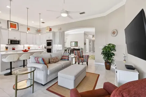 332 NW Stratford Lane Port St Lucie FL 34983