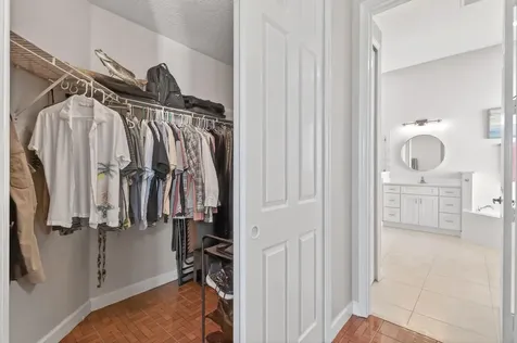 332 NW Stratford Lane Port St Lucie FL 34983