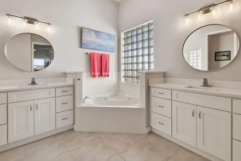 332 NW Stratford Lane Port St Lucie FL 34983