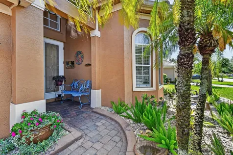 332 NW Stratford Lane Port St Lucie FL 34983