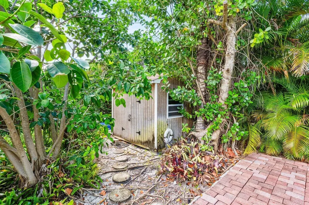249 NE 15th Street Delray Beach FL 33444