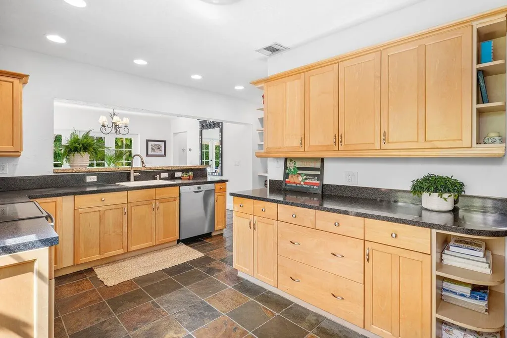 249 NE 15th Street Delray Beach FL 33444