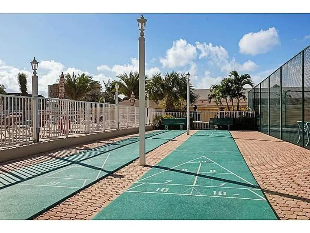 1009 N Ocean Boulevard N Pompano Beach FL 33062
