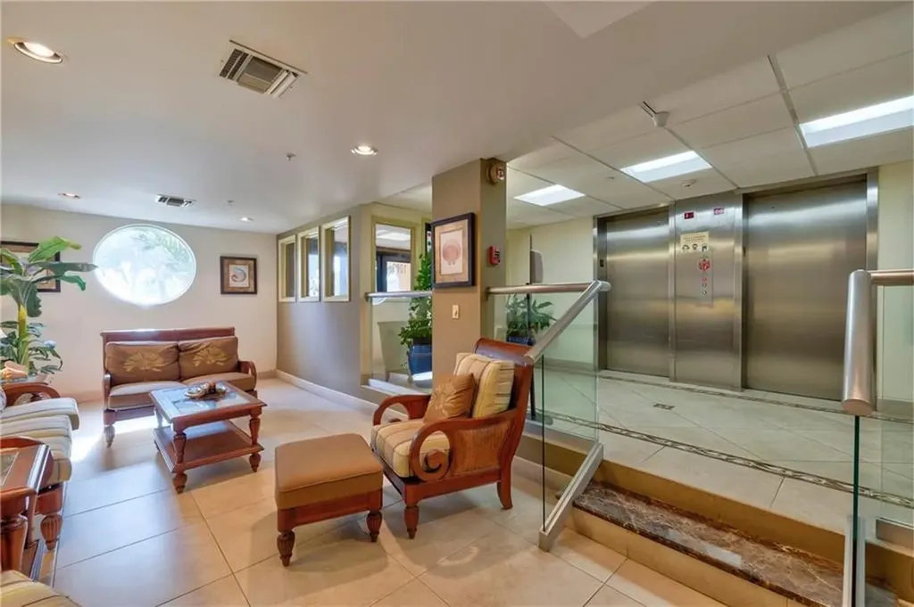 1009 N Ocean Boulevard N Pompano Beach FL 33062