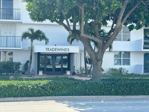 1009 N Ocean Boulevard N Pompano Beach FL 33062