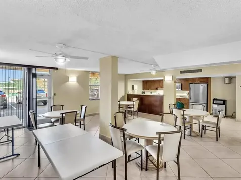 1009 N Ocean Boulevard N Pompano Beach FL 33062