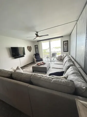 1009 N Ocean Boulevard N Pompano Beach FL 33062
