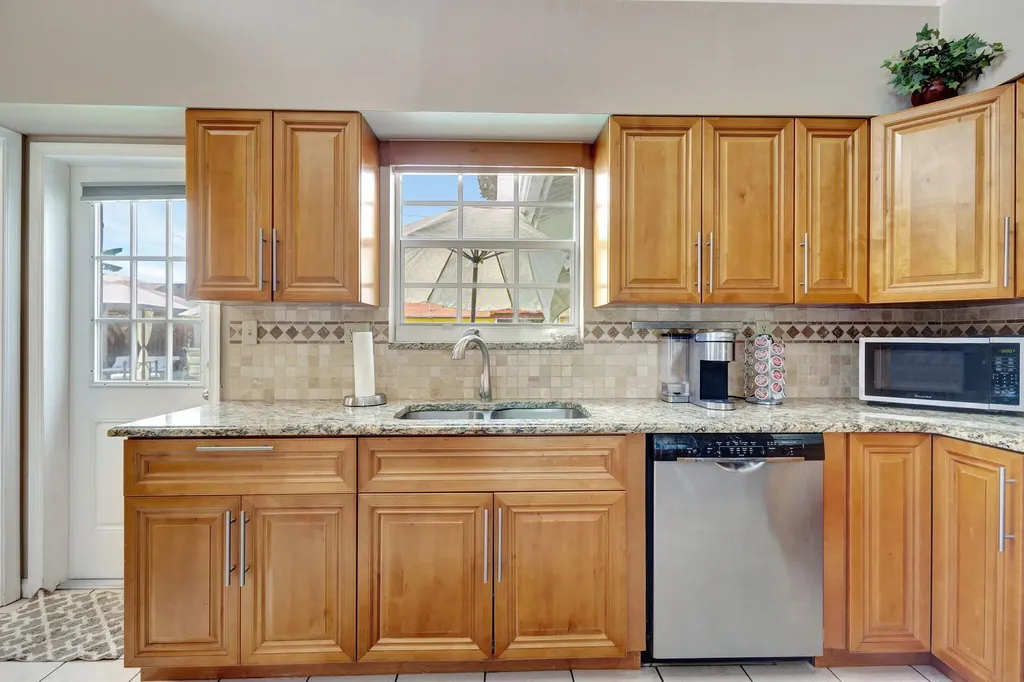 2469 Sun Up Lane Lake Worth FL 33462